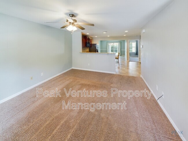Building Photo - 11 Endeavor Cir