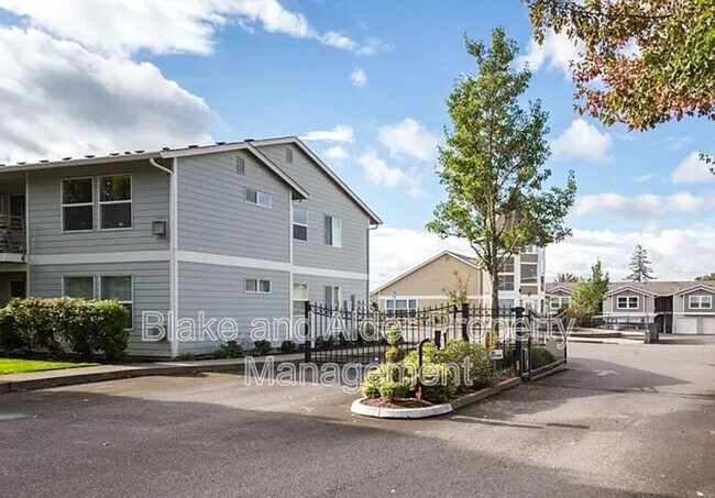 Building Photo - 15076 NW Central Dr