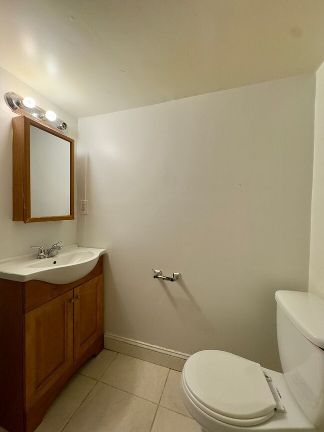 Building Photo - Charming 3 Bedroom/2 Bathroom Home in Parkville, MD!