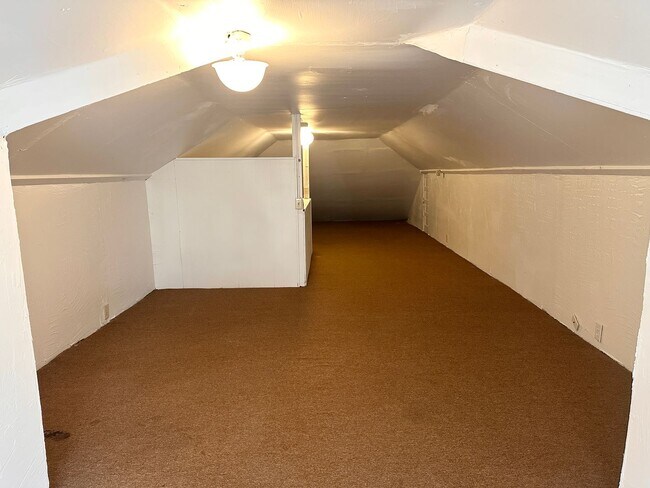 Building Photo - 3 Bedroom 2 Bath Forest Grove OR