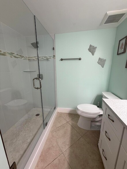 Building Photo - 236 Village Blvd