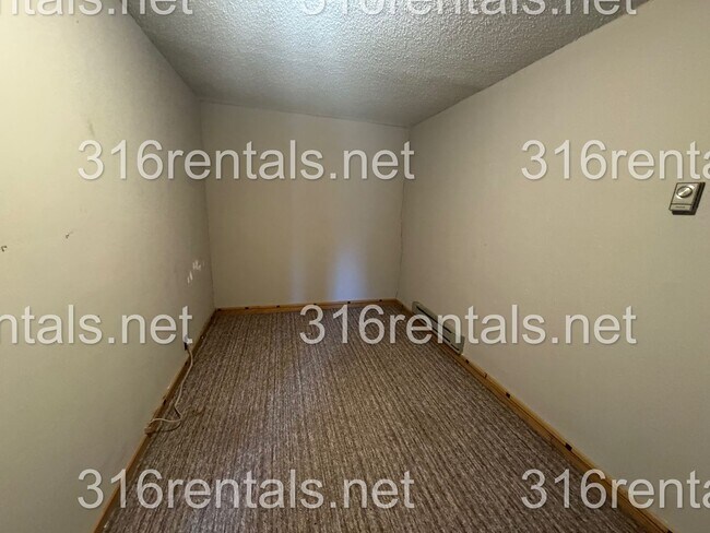 Building Photo - 110 Cherry Hills Ct