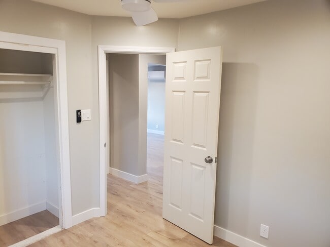 Building Photo - Beautiful (RENO) Duplex