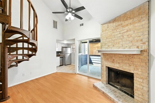 Building Photo - 2500 Burleson Rd