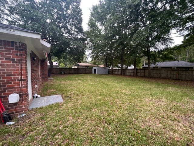 Building Photo - 4497 Nestwood St