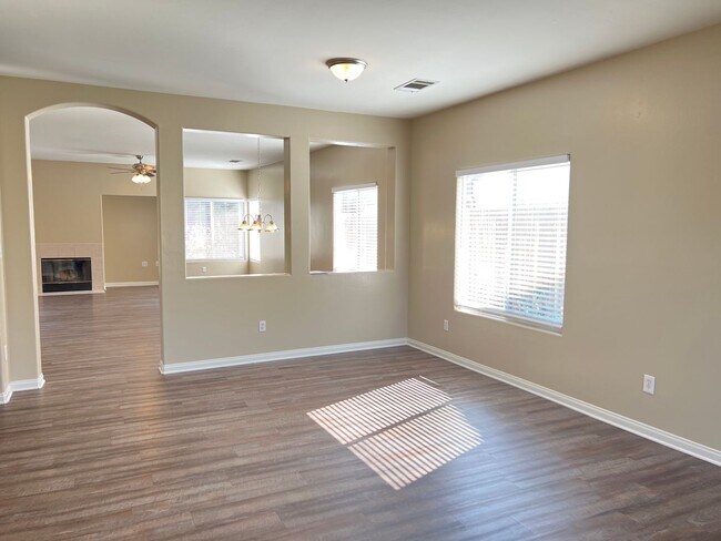 Building Photo - Northwest Charmer