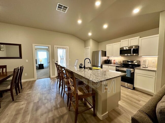 Building Photo - 2014 132nd St