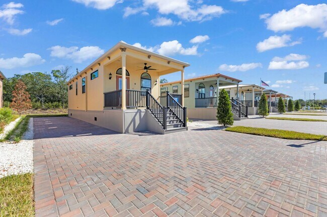 Building Photo - 6165 Talon Bay Dr