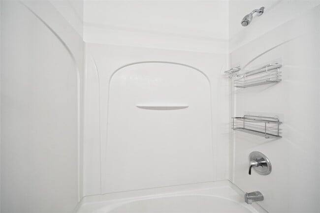 Building Photo - 9905 William Jones Cir