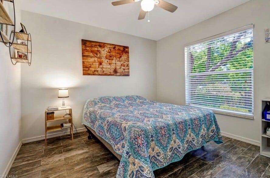 Building Photo - 9840 Luna Cir