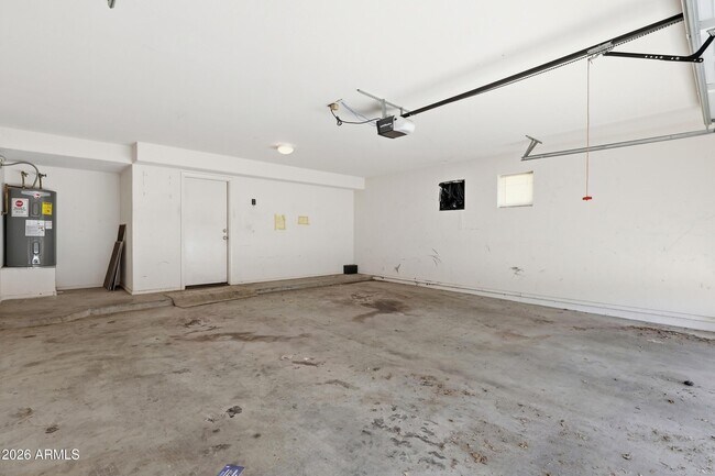 Building Photo - 3118 S 95th Ln