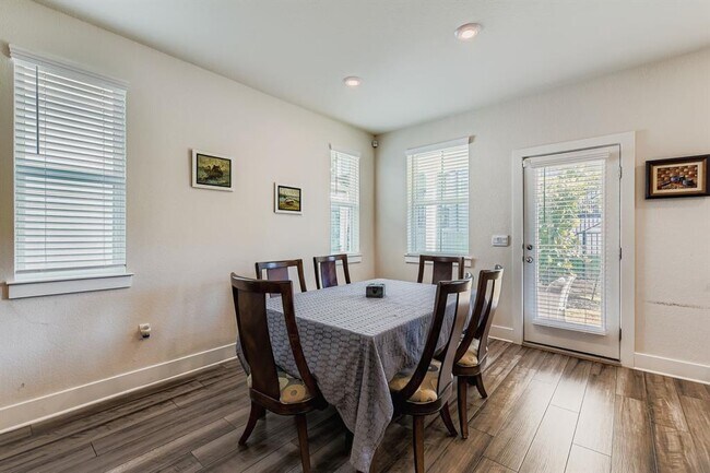 Building Photo - 7113 Terrazzo Cottage Ln