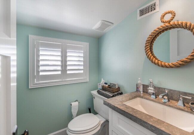 Building Photo - California Coastal Awaits: Luxurious Custom 3-Bedroom Home with Marble Touches on Balboa Island