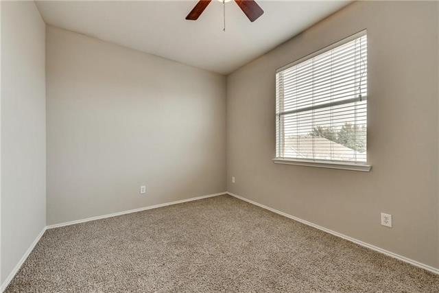 Building Photo - 409 Knoll Park Ct