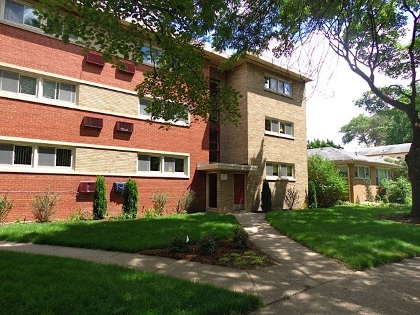 Building Photo - 705 Dodge Ave