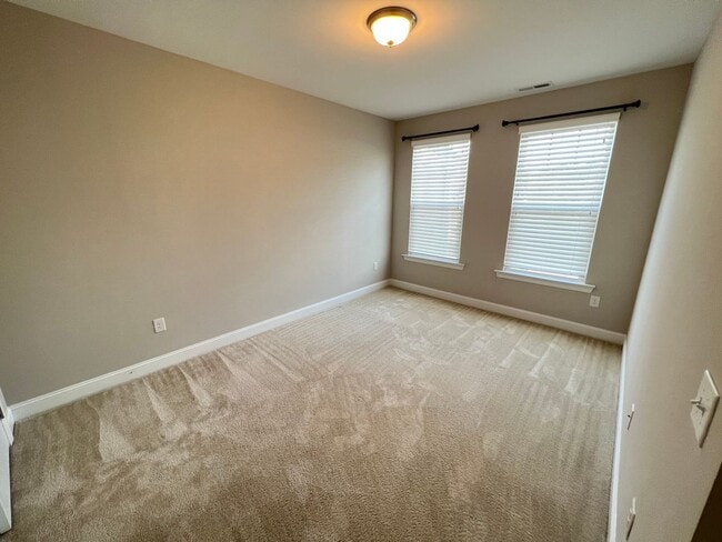 Building Photo - Spacious 3 bedroom townhome in Brier Creek