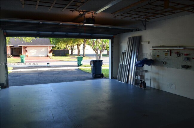 Building Photo - 13491 SW 99th Terrace