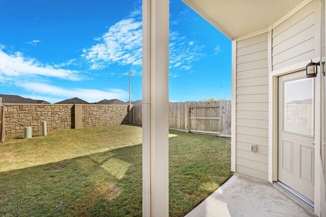Building Photo - 5215 Pr Ter Ln