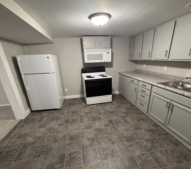 Building Photo - 5313 Leighton Ave