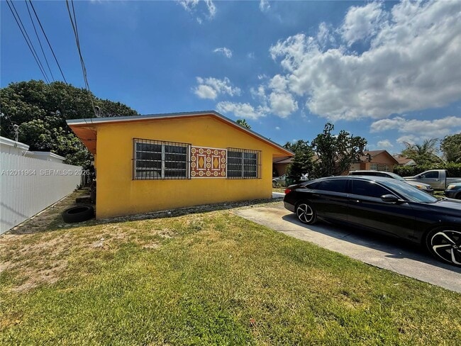 Building Photo - 950 NW 109th St