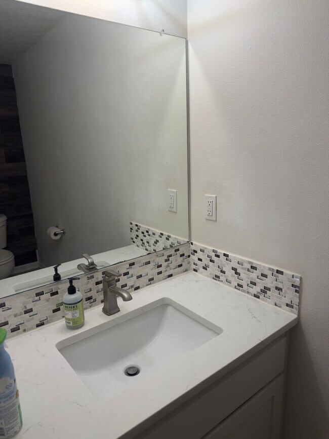 Building Photo - 2327 Sam Parrett Dr
