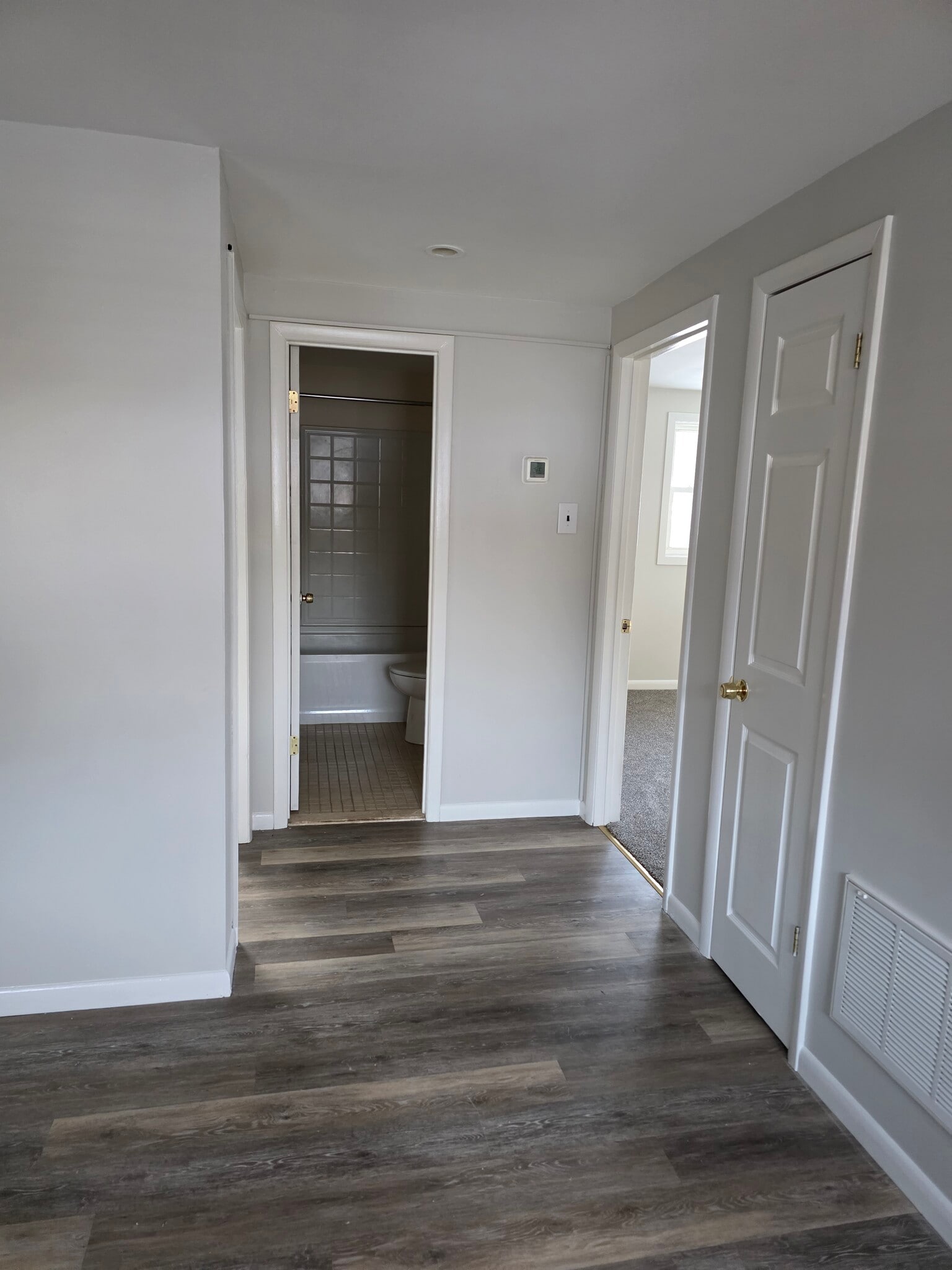 Building Photo - 1903 Old Lincoln Hwy