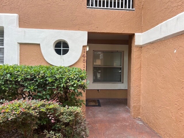 Building Photo - 14810 Par Club Cir