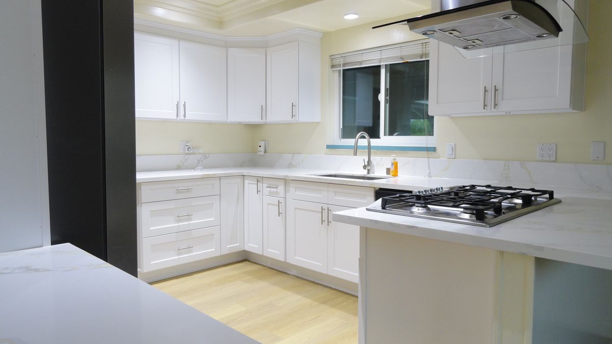 Building Photo - 1100 La Senda Dr
