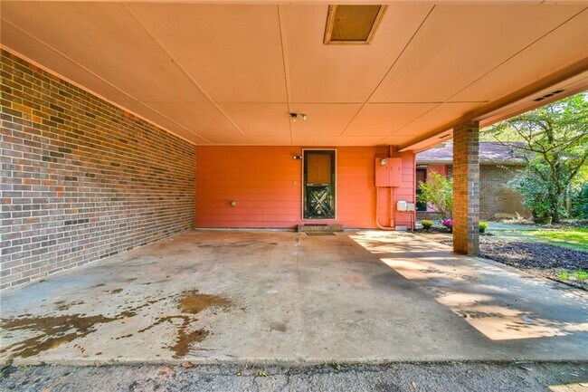 Building Photo - 935 Powderbag Creek Rd