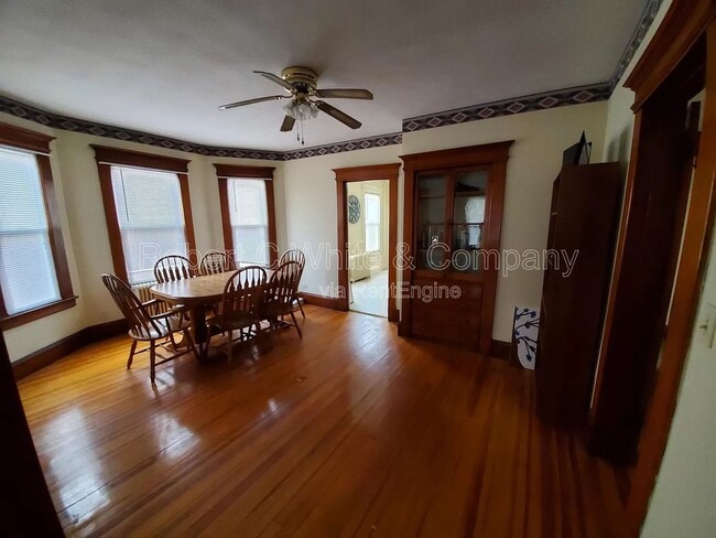 Building Photo - 137 Liberty St