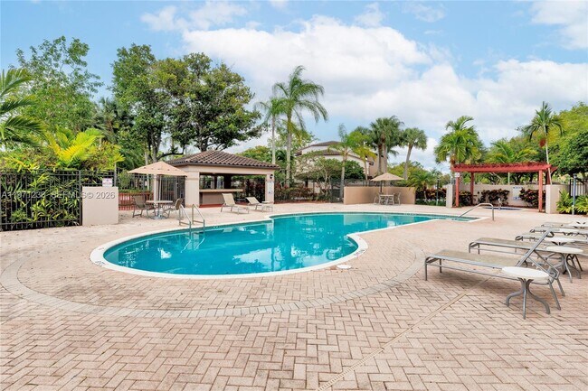 Building Photo - 9785 Nob Hill Ct