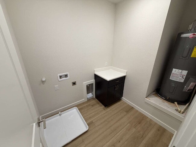 Building Photo - Fabulous 2 story 3 bedroom Tarleton Crossing townhome!