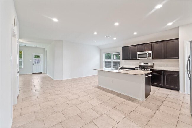 Building Photo - 4205 Birch Colony Ct
