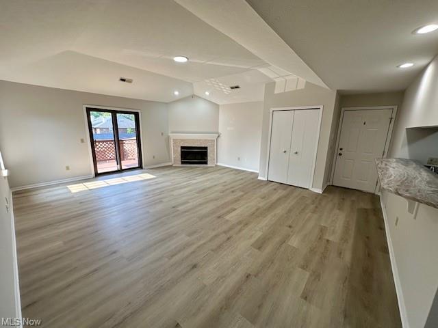 Building Photo - 8663 Scenicview Dr