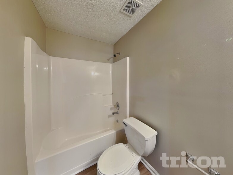 Building Photo - 6053 Crooked Creek Dr.