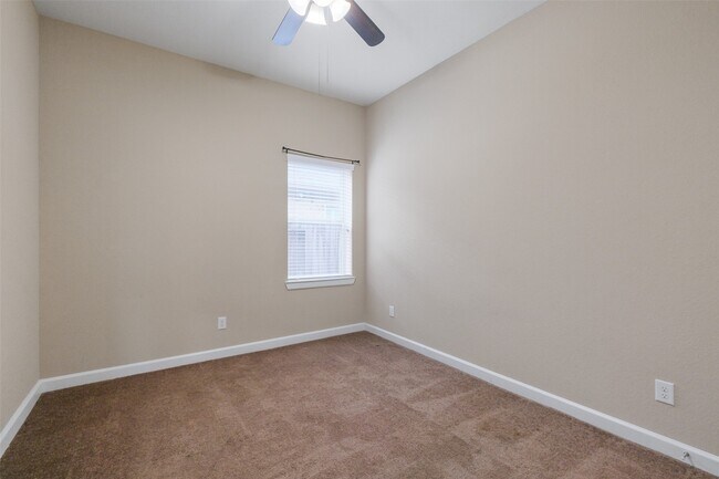 Building Photo - 19635 Blair Orchard Ln