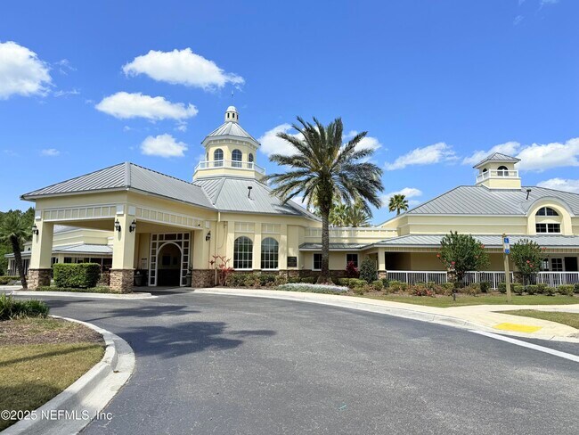 Building Photo - 14793 Falling Waters Dr