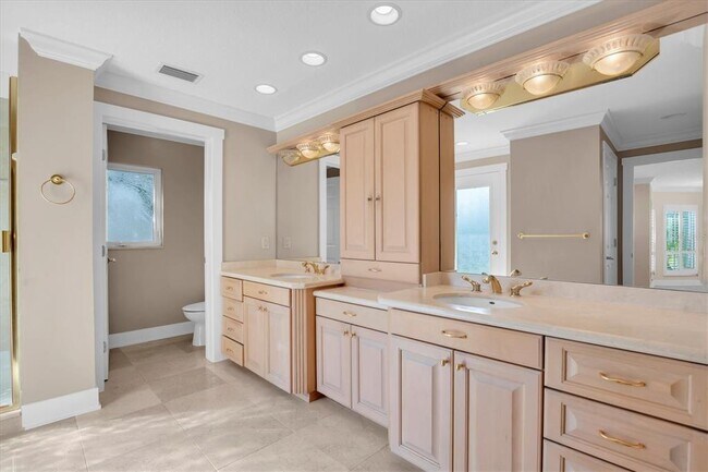 Building Photo - 309 Buttonwood Ln