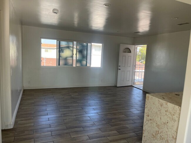 Building Photo - 134