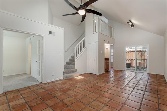 Building Photo - 1502 Villars St