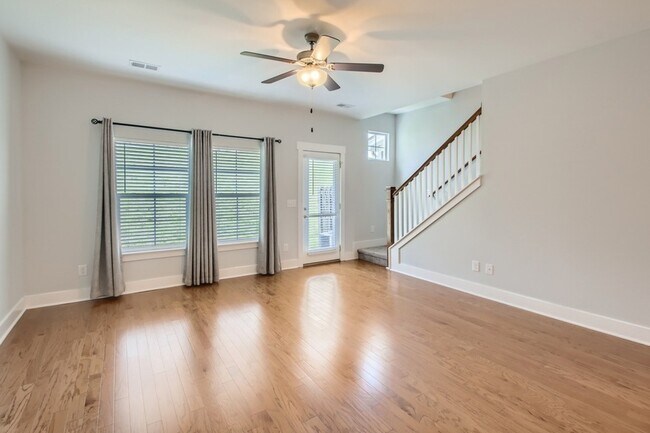 Building Photo - 3007 Blueberry Ln