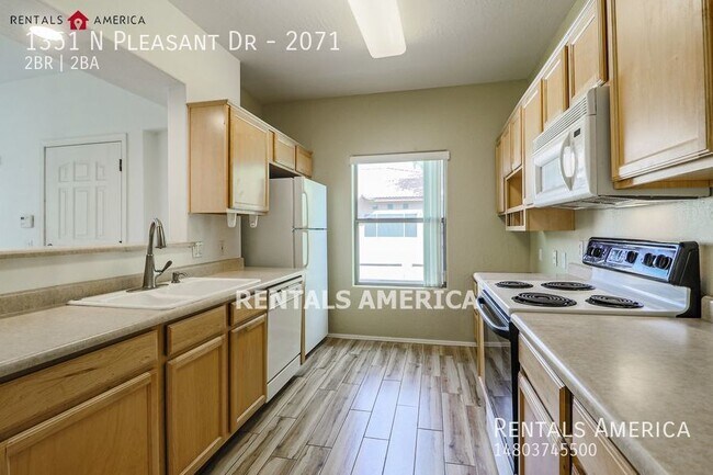 Building Photo - Upgraded Chandler Condo In Mirage Mark Res...