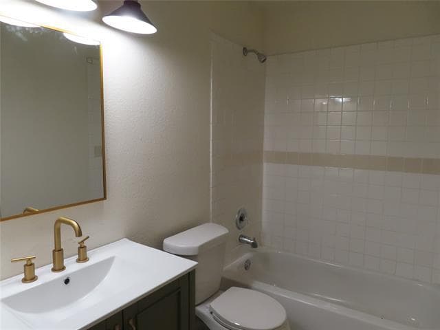 Building Photo - 3054 Modella Ave