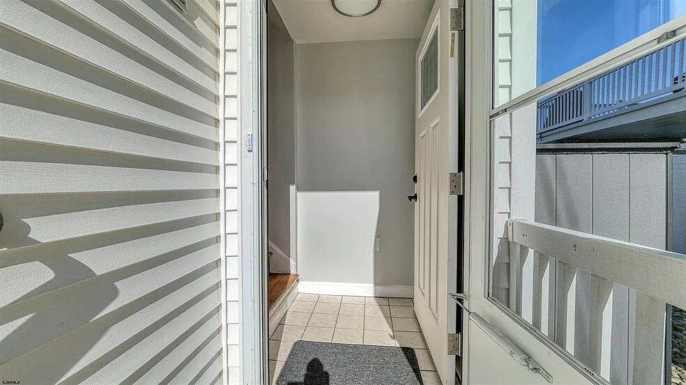 Building Photo - 6713 Monmouth Ave