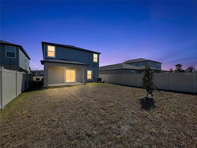 Building Photo - 17498 Happytrails St