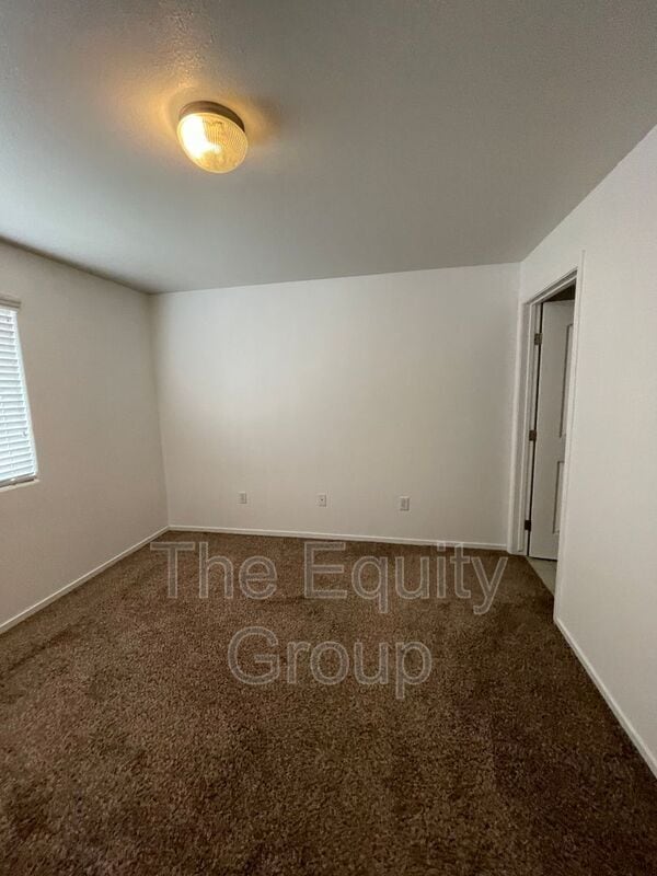 Building Photo - 2660 W Lark Ave