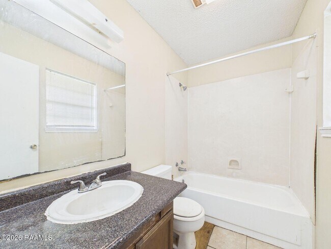 Building Photo - 202 Belfast St