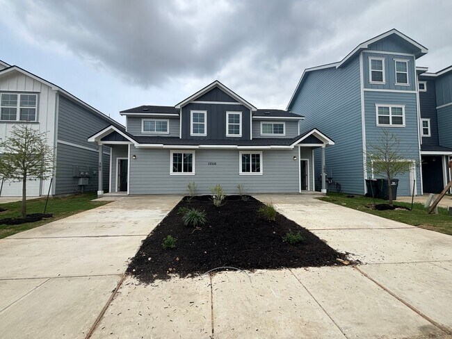 Building Photo - Brand New 3 Bd 3 Full Bath Townhouse Near ...