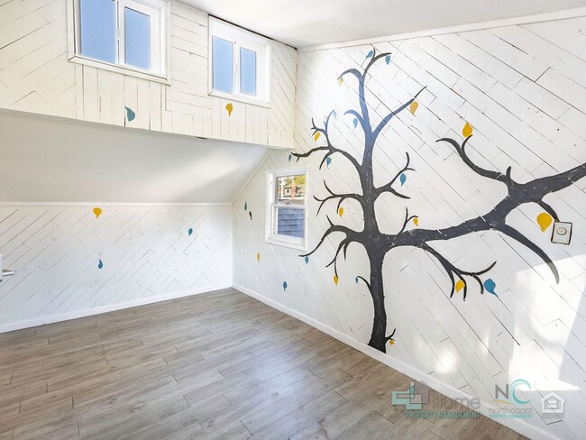 Building Photo - Beautiful River-View Home Near Downtown Warrenton