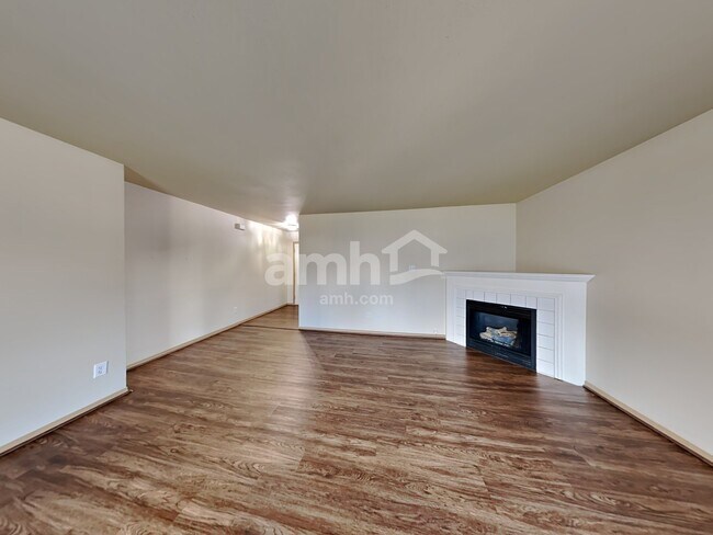 Building Photo - 10418 192nd Street Ct E